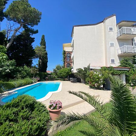 Villa Flora Kaštela Εξωτερικό φωτογραφία