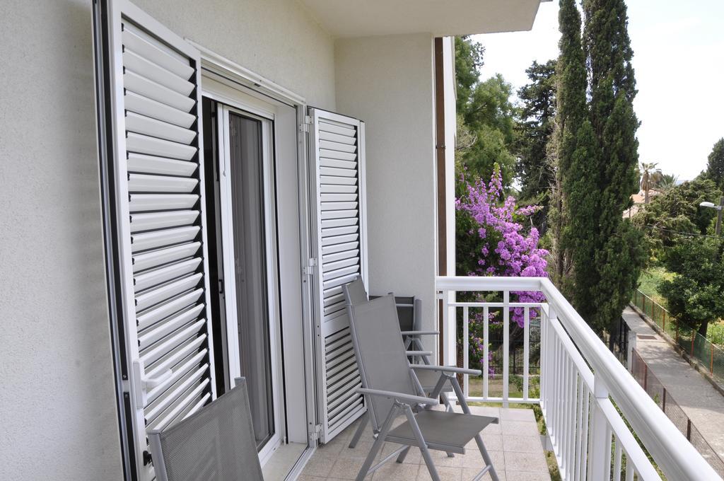 Villa Flora Kaštela Δωμάτιο φωτογραφία