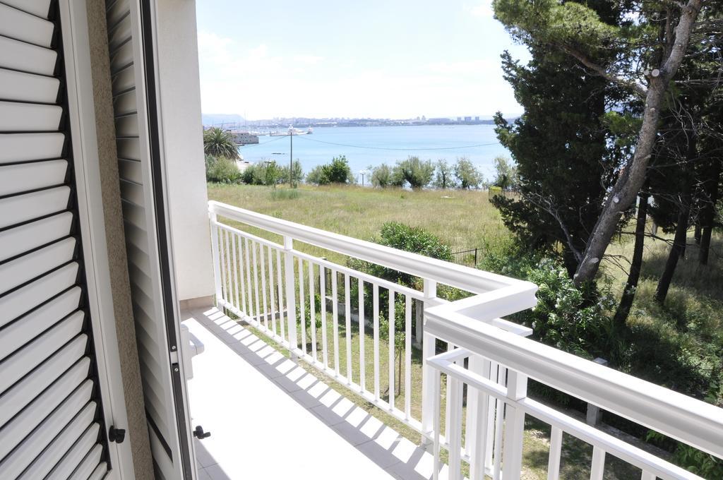 Villa Flora Kaštela Δωμάτιο φωτογραφία