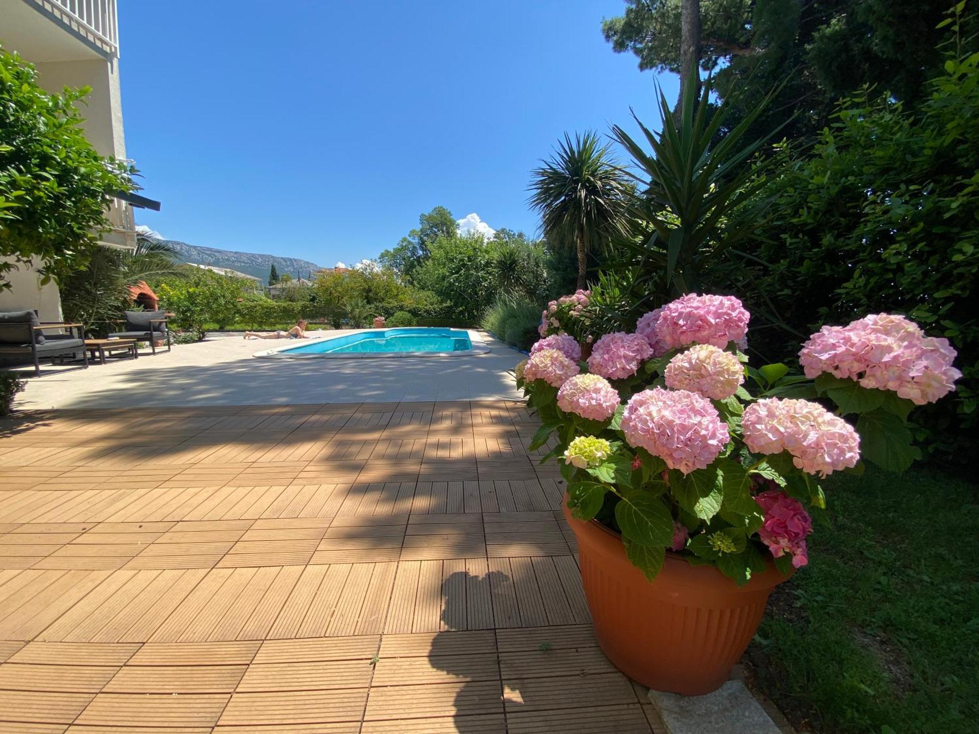 Villa Flora Kaštela Εξωτερικό φωτογραφία